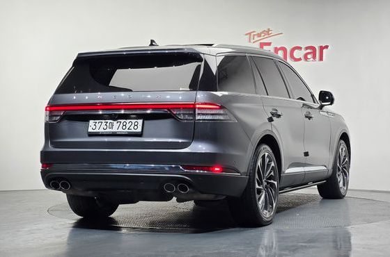 Lincoln Aviator 3.0 Reserve AWD — пробег 60 953 км — фото 2 из 5