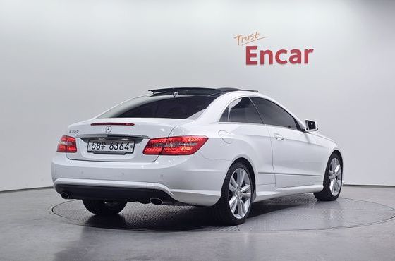 Mercedes-Benz E-Class E350 Coupe — пробег 82 298 км — фото 2 из 5