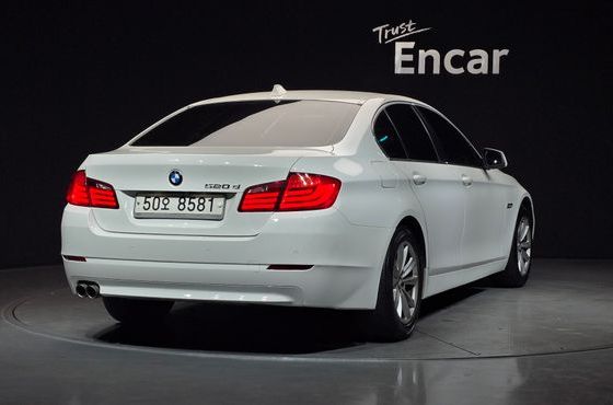 BMW 5-Series 520d — пробег 204 290 км — фото 2 из 5
