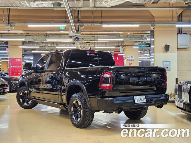 Dodge Ram Pick Up 5.7 — пробег 88 760 км — фото 2 из 5