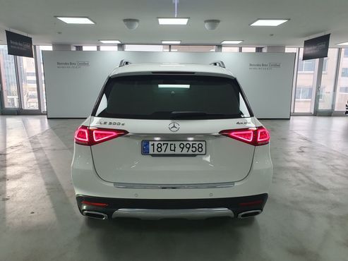 Mercedes-Benz GLE-Class GLE300d 4MATIC — пробег 120 451 км — фото 4 из 5