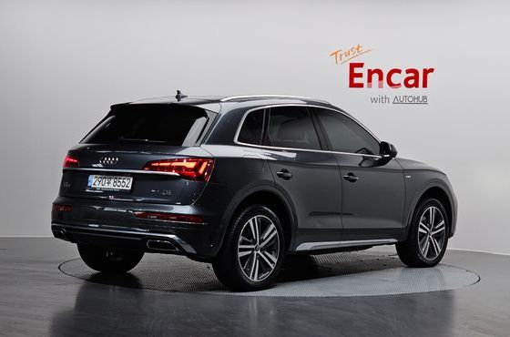 Audi Q5 45 TFSI Quattro Premium — пробег 53 742 км — фото 2 из 5