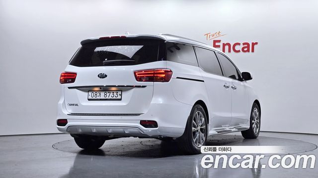 Kia Carnival 9-Seater Prstige — пробег 151 647 км — фото 2 из 5
