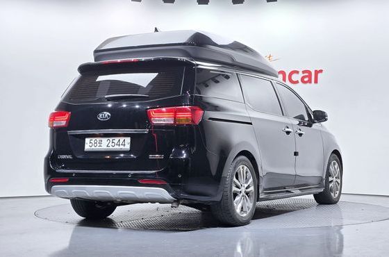 Kia Carnival 9-seater Hi-Limousine Prestige — пробег 201 571 км — фото 2 из 5