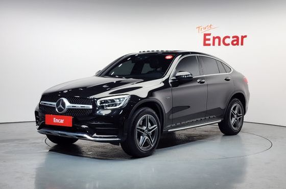 Mercedes-Benz GLC-Class GLC300e 4MATIC Coupe — пробег 32 979 км — фото 1 из 5
