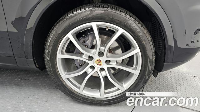Porsche Cayenne 3.0 — пробег 67 759 км — фото 5 из 5