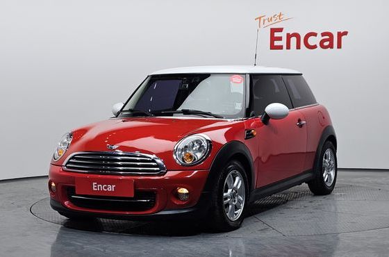 Mini Cooper SE — пробег 154 976 км — фото 1 из 5