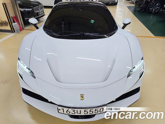 Ferrari SF90 из Кореи Encar
