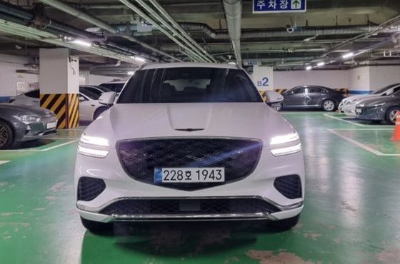 Genesis GV70 2.5T Gasoline 2WD — пробег 23 500 км — фото 2 из 5