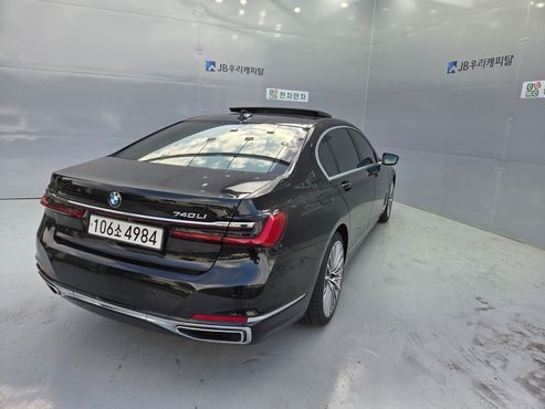 BMW 7-Series 740Li xDrive Design Pure Excellence — пробег 151 824 км — фото 4 из 5
