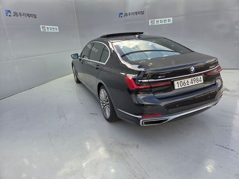 BMW 7-Series 740Li xDrive Design Pure Excellence — пробег 151 824 км — фото 5 из 5