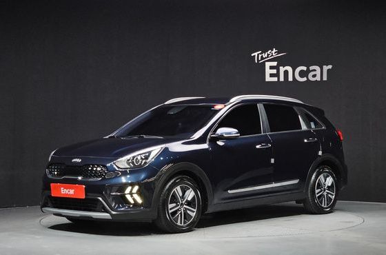 Kia Niro 1.6 HEV Prestige — пробег 157 199 км — фото 1 из 5