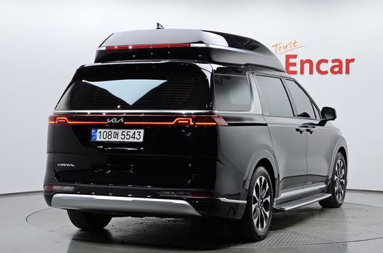 Kia Carnival 7-Seater Hi-Limousine Signature — пробег 82 561 км — фото 2 из 5