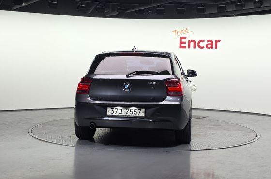 BMW 1-Series 120d Sport Pack1 5Dr — пробег 136 356 км — фото 4 из 5