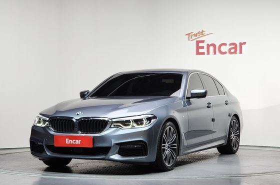 BMW 5-Series 530i xDrive M Sport Package Plus — пробег 124 713 км — фото 1 из 5