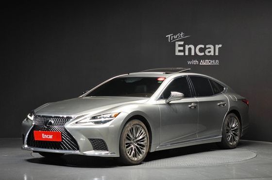 Lexus LS 3.5 Platinum AWD — пробег 30 171 км — фото 1 из 5