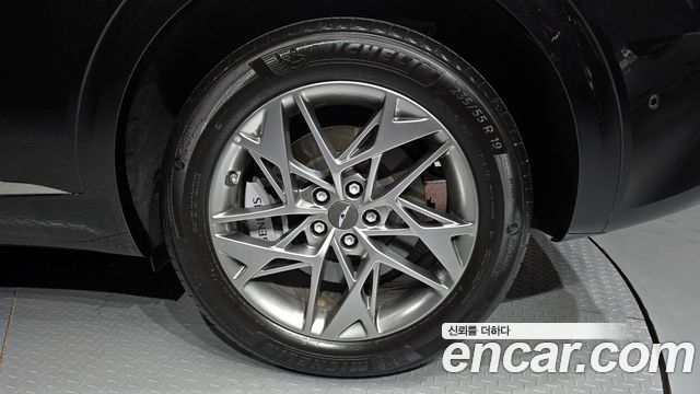 Genesis GV70 из Кореи Encar