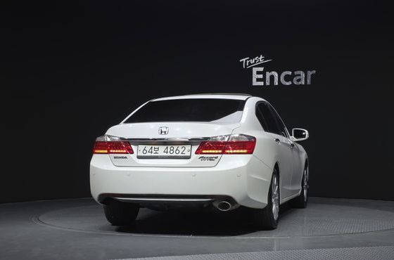 Honda Accord 2.4 9th — пробег 37 884 км — фото 4 из 5