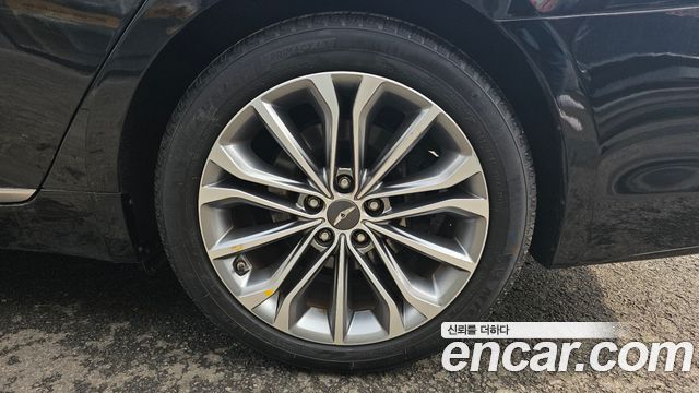Hyundai Genesis из Кореи Encar