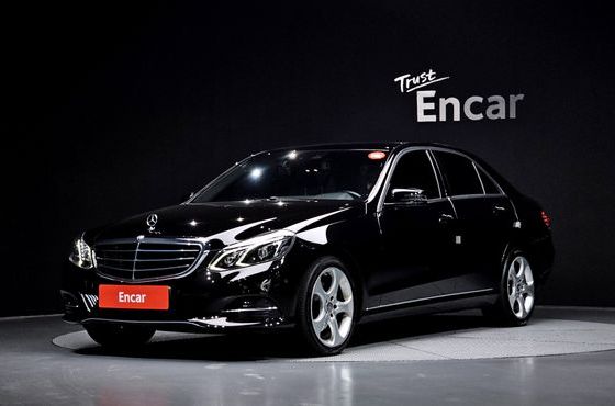 Mercedes-Benz E-Class E300 Elegance — пробег 57 080 км — фото 1 из 5