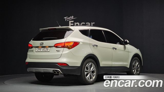 Hyundai Santafe Diesel(e-VGT) 2.0 4WD Exclusive — пробег 183 679 км — фото 2 из 5