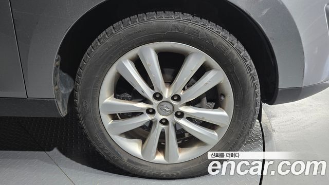 Hyundai Tucson Diesel 2WD LX20 Smart-Pack — пробег 173 721 км — фото 5 из 5