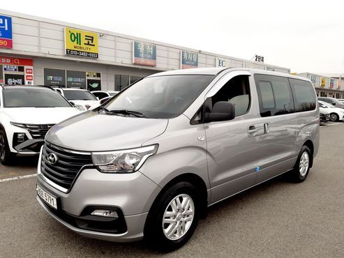 Hyundai Starex Van 5-Seater Modern — пробег 120 000 км — фото 1 из 5