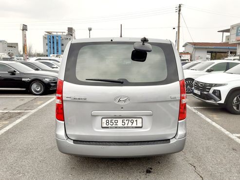 Hyundai Starex Van 5-Seater Modern — пробег 120 000 км — фото 5 из 5