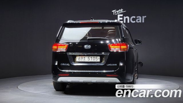 Kia Carnival из Кореи Encar