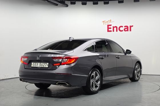 Honda Accord 1.5 Turbo — пробег 63 096 км — фото 2 из 5