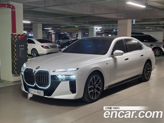 BMW 7-Series 740d xDrive M Sport — пробег 40 544 км — фото 3 из 5