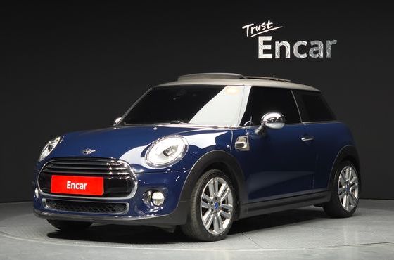 Mini Cooper Seven Edition 3rd — пробег 51 616 км — фото 1 из 5
