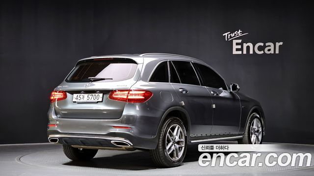 Mercedes-Benz GLC-Class GLC350e 4MATIC AMG Line — пробег 108 347 км — фото 2 из 5