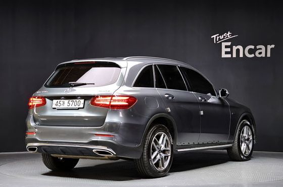 Mercedes-Benz GLC-Class GLC350e 4MATIC AMG Line — пробег 108 347 км — фото 2 из 5