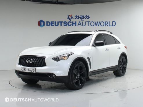 Infiniti QX70 3.7 AWD Special Edition — пробег 105 965 км — фото 1 из 5