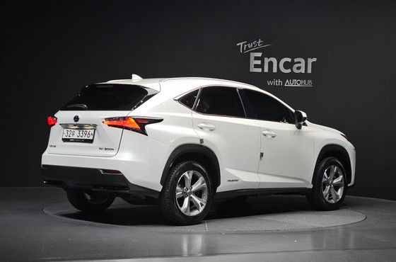 Lexus NX Executive — пробег 81 887 км — фото 2 из 5