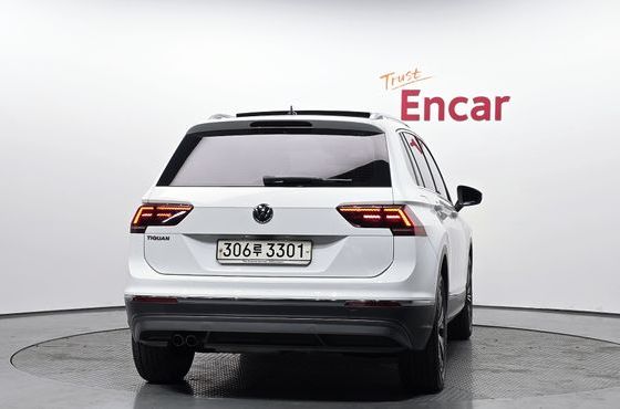 Volkswagen Tiguan 2.0 TDI Prestige — пробег 92 154 км — фото 4 из 5