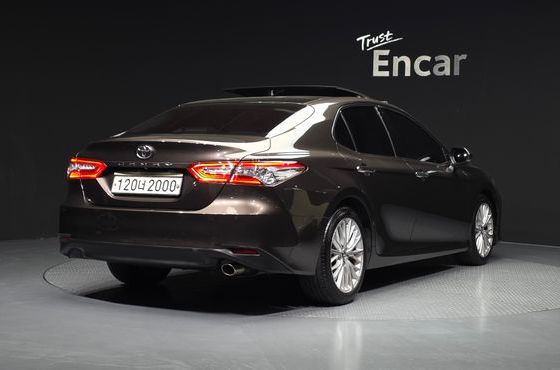 Toyota Camry 2.5 — пробег 76 339 км — фото 2 из 5