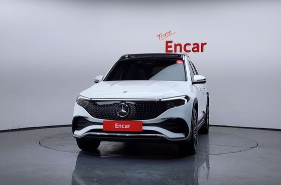 Mercedes-Benz EQB EQB300 4MATIC AMG Line — пробег 29 944 км — фото 3 из 5