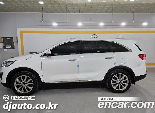Kia Sorento Diesel 2.0 2WD Prestige — пробег 141 693 км — фото 2 из 5