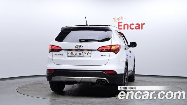 Hyundai Santafe Diesel(e-VGT) 2.0 2WD Exclusive — пробег 173 777 км — фото 4 из 5