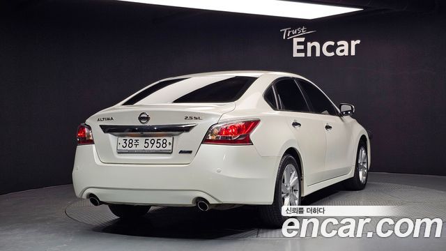 Nissan Altima 2.5 L33 — пробег 83 697 км — фото 2 из 5