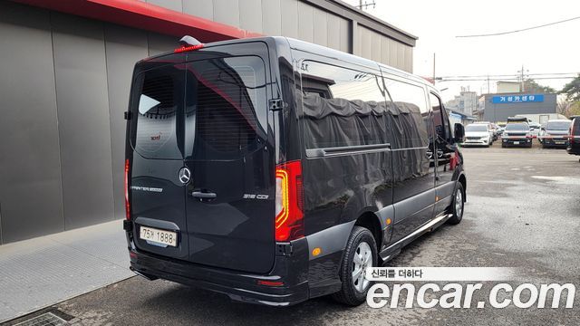 Mercedes-Benz Sprinter 3.0 Diesel W907 — пробег 83 567 км — фото 2 из 5
