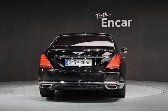 Genesis EQ900 3.3 T-GDI AWD Prestige — пробег 160 170 км — фото 4 из 5