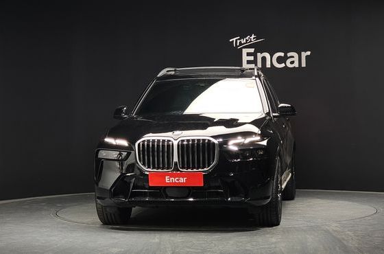 BMW X7 xDrive 40i M Sport 6STR — пробег 11 218 км — фото 3 из 5