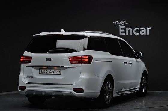 Kia Carnival Gasoline 9-Seater Noblesse Special — пробег 102 353 км — фото 2 из 5