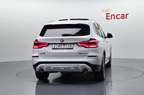 BMW X3 xDrive 20d — пробег 73 130 км — фото 4 из 5
