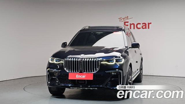 BMW X7 xDrive 40i M Sport 6STR — пробег 69 611 км — фото 3 из 5