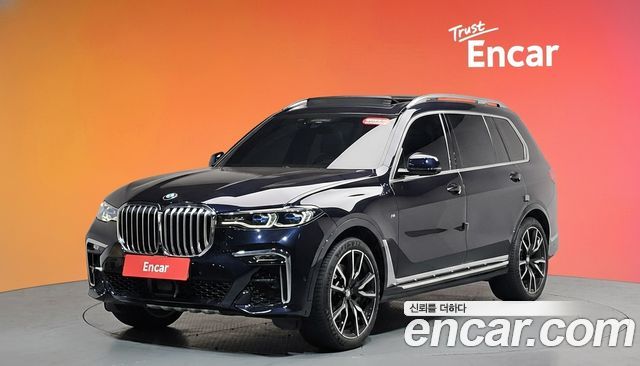 BMW X7 xDrive 40i M Sport 6STR — пробег 69 611 км — фото 1 из 5