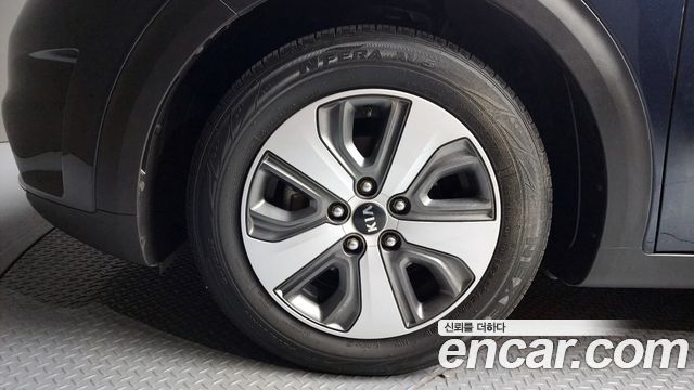 Kia Niro из Кореи Encar